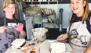 tween-girls-cooking-baking-fonant-cake