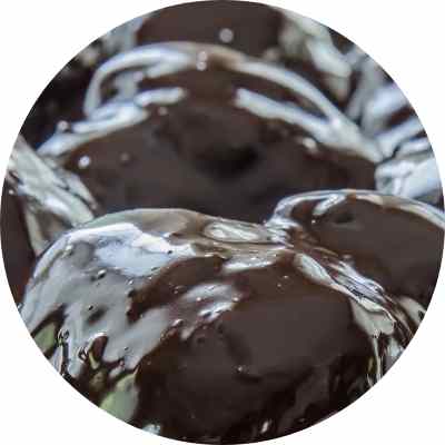 Dark Chocolate, icing sugar and whipping cream